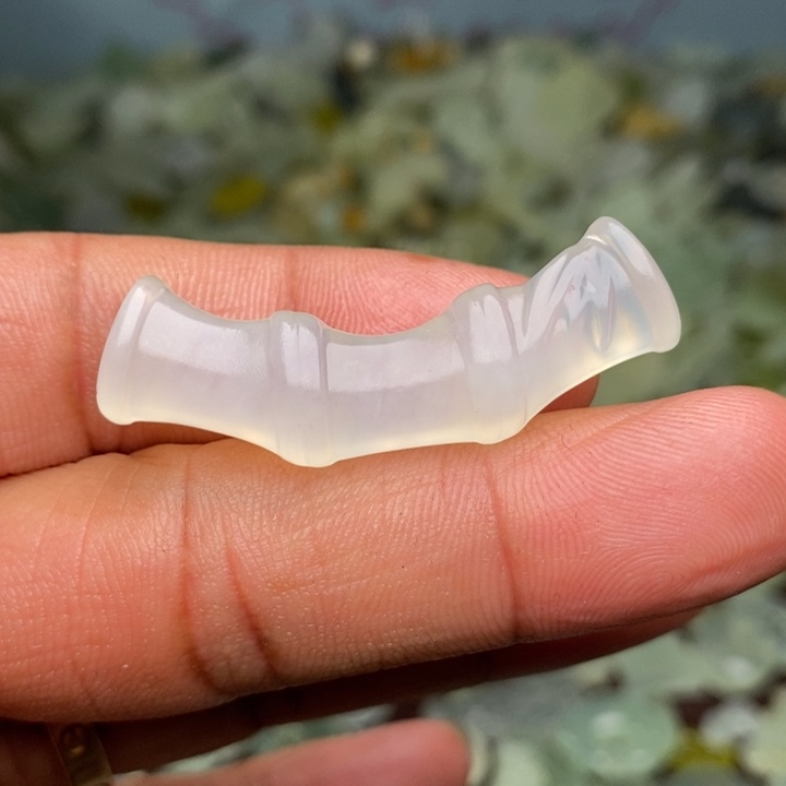 蛇纹石玉颈饰合金208