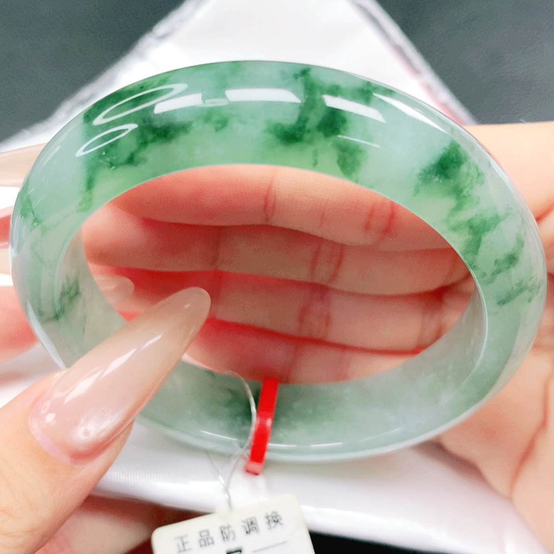 翡翠未镶嵌手镯57