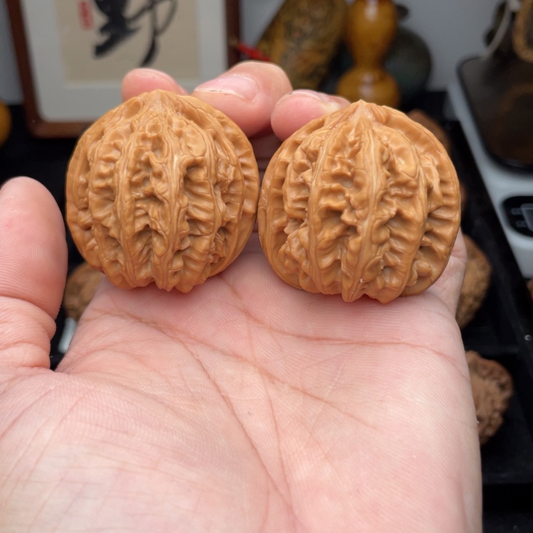 文玩核桃把件三羊谷