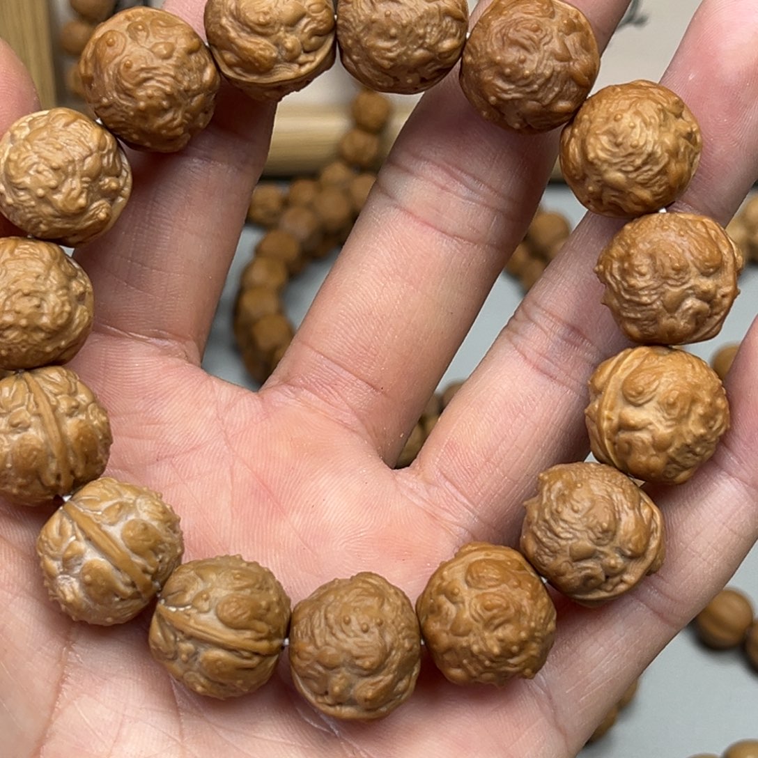 猴头核桃手串迷**沐金蟾