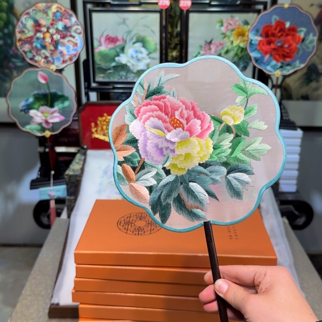 刺绣刺绣工艺精湛