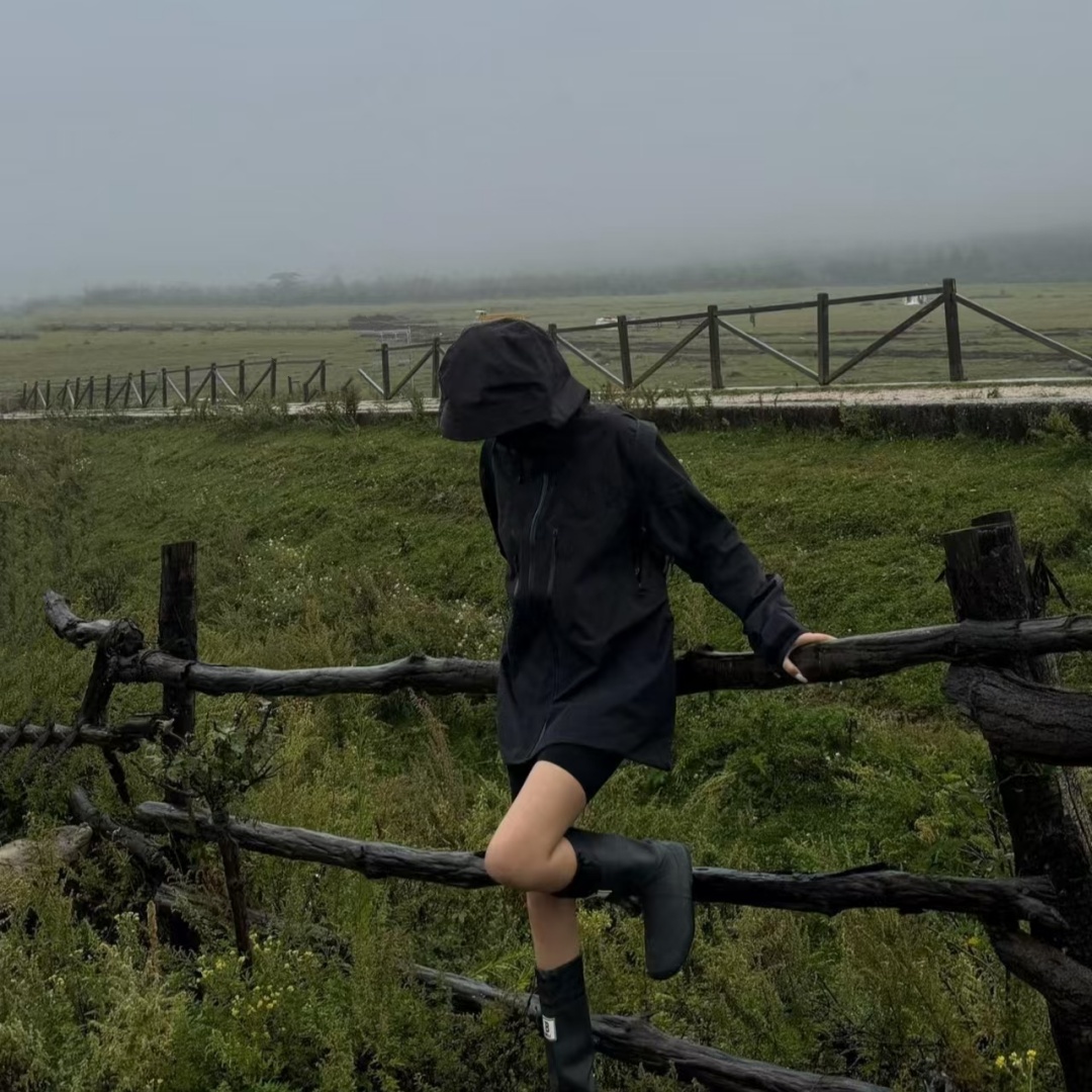 sv三合一春秋冬季情侣款户外防风防水透气连帽休闲冲锋衣