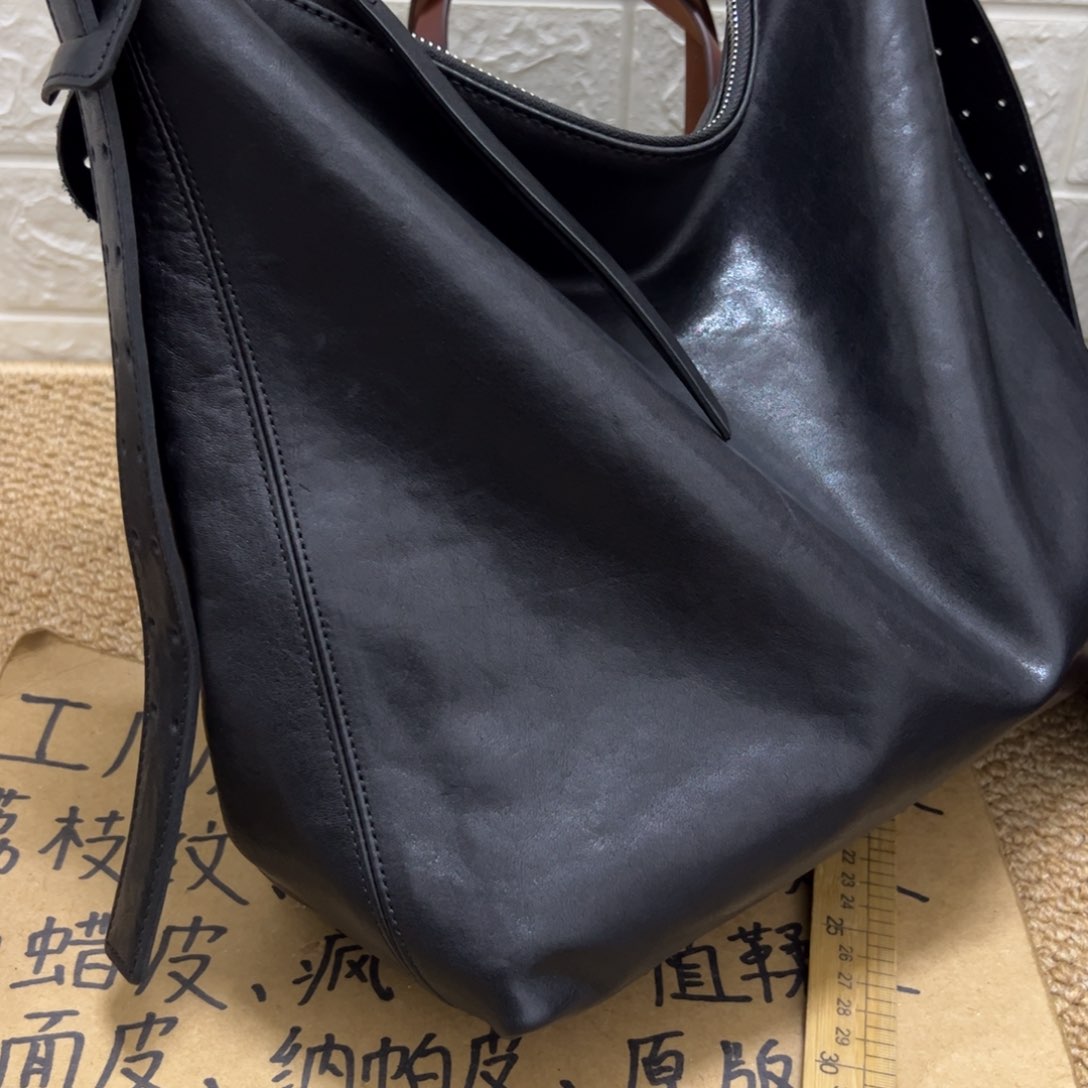 【闪购商品】头层牛皮黑