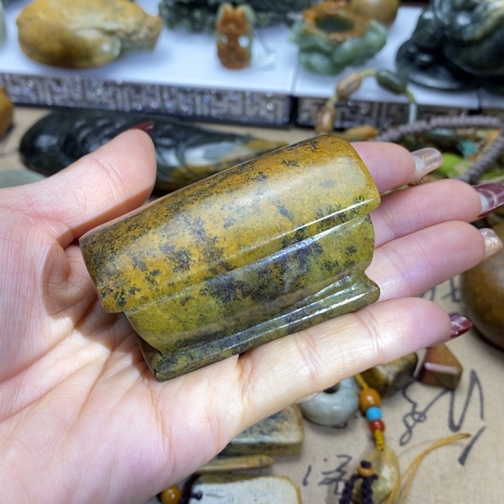 岫岩河磨玉（透闪石质玉）手把未镶嵌