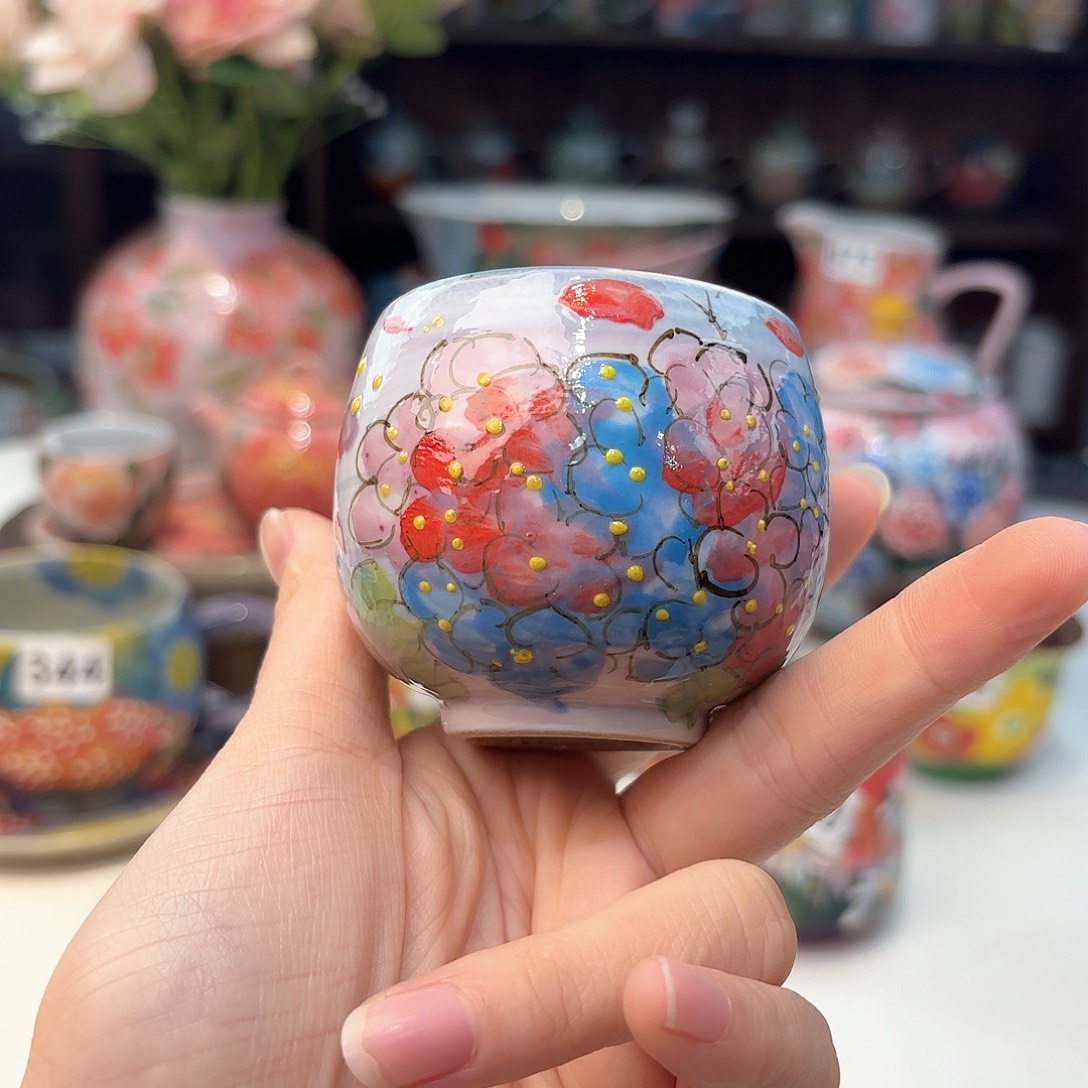 瓷片兔兔好可爱啊