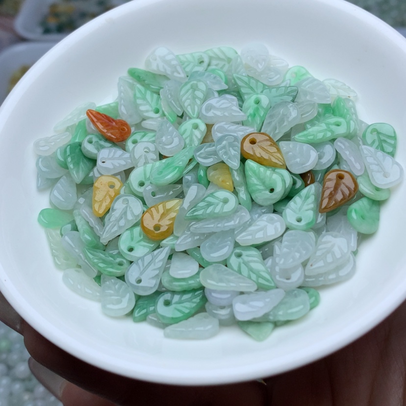 【闪购商品】翡翠手链未镶嵌冰三彩树叶20颗