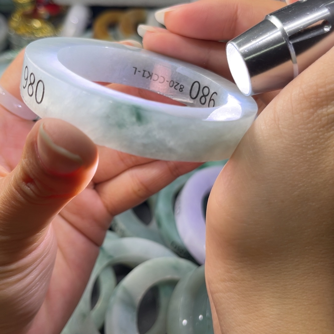 定制翡翠手镯未镶嵌