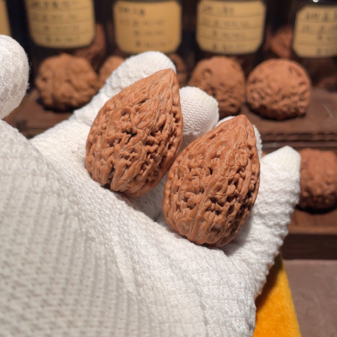 把件文玩核桃31坐佛