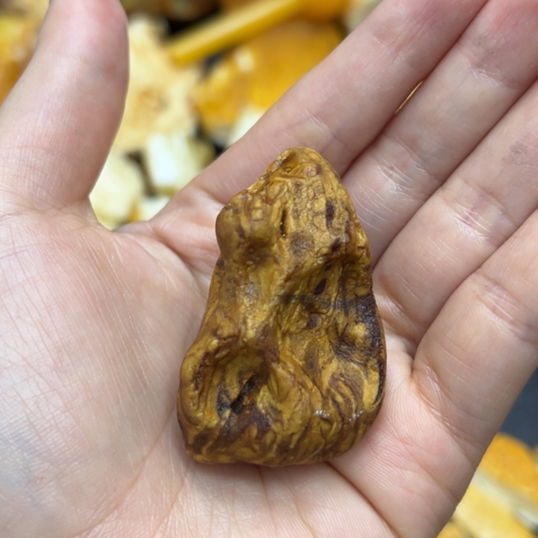 定制琥珀未镶嵌蜜蜡