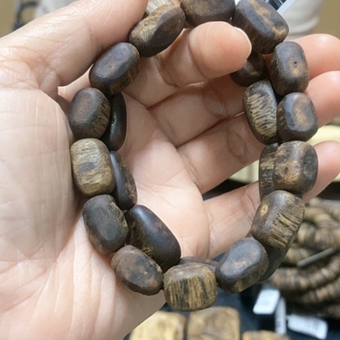 沉香手串棋楠瘤疤单圈1.0/11克+多样性发一