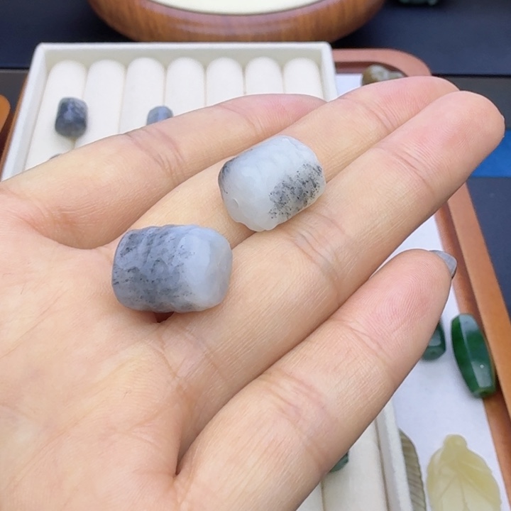 锦***.和田玉（糖玉）未镶嵌车挂