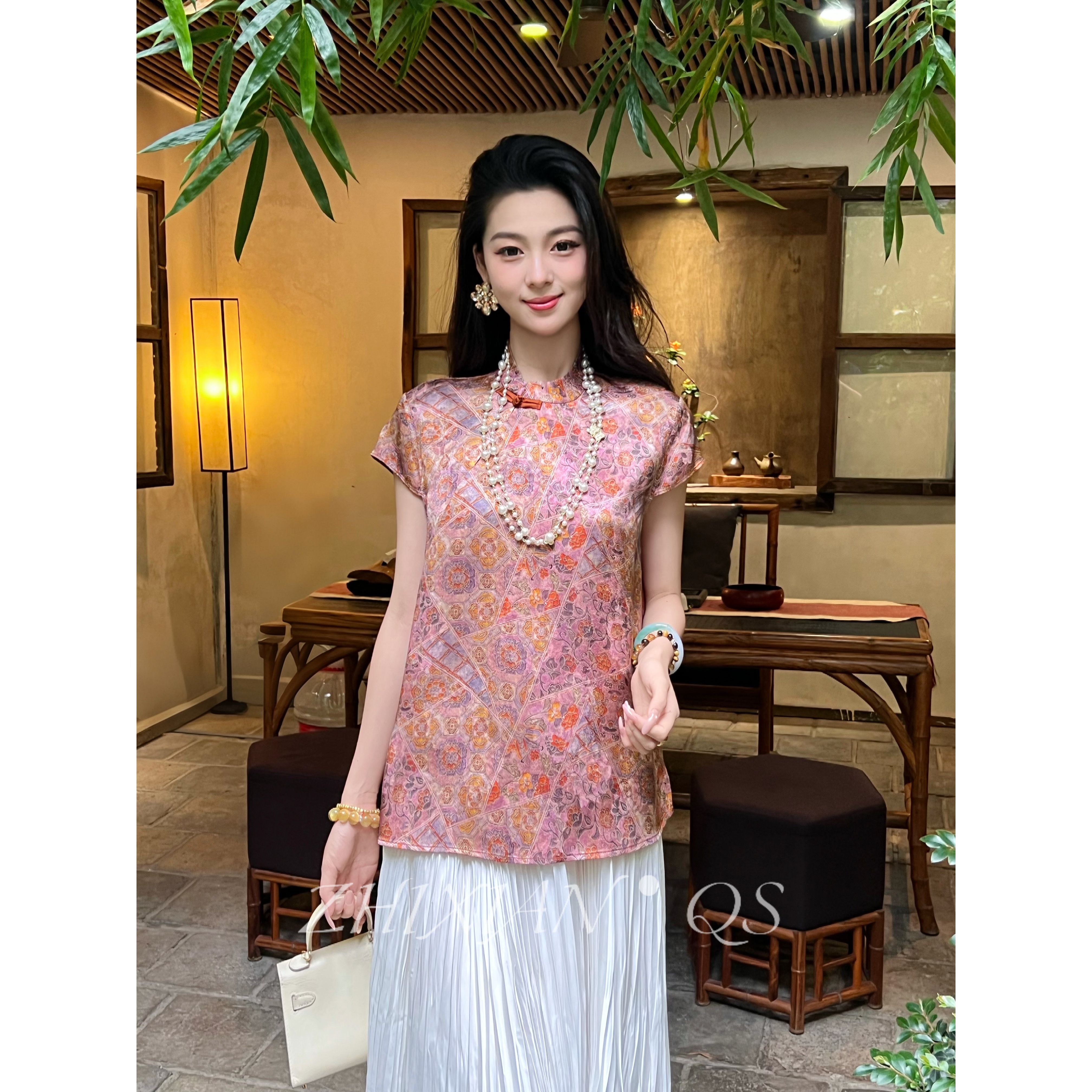 【智贤轻奢】紫霞映花 春山玉兔-25年夏季新款人丝香云短袖小上衣