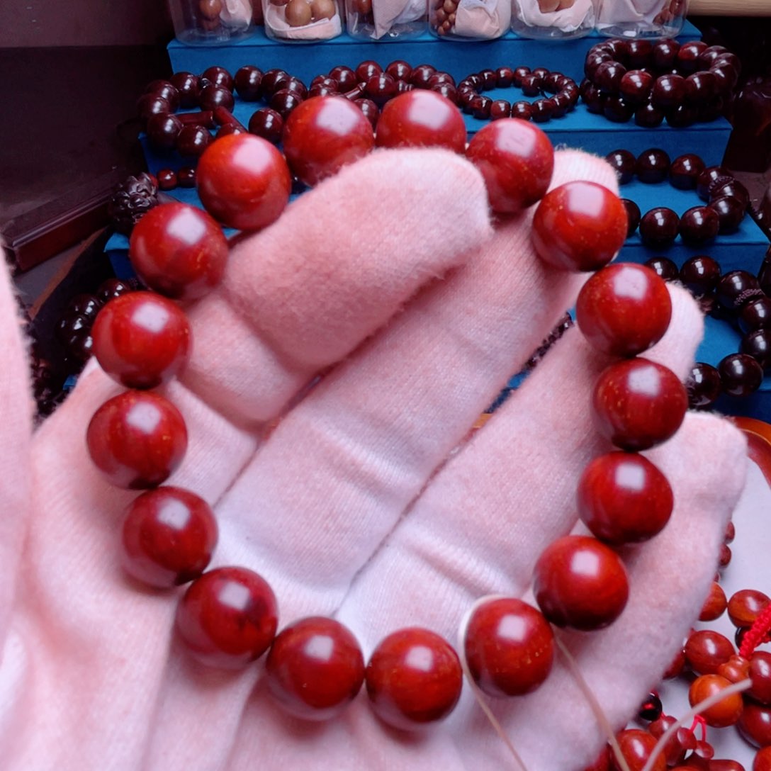 檀香紫檀（小叶紫檀）老料精挑头档高油密1.2。