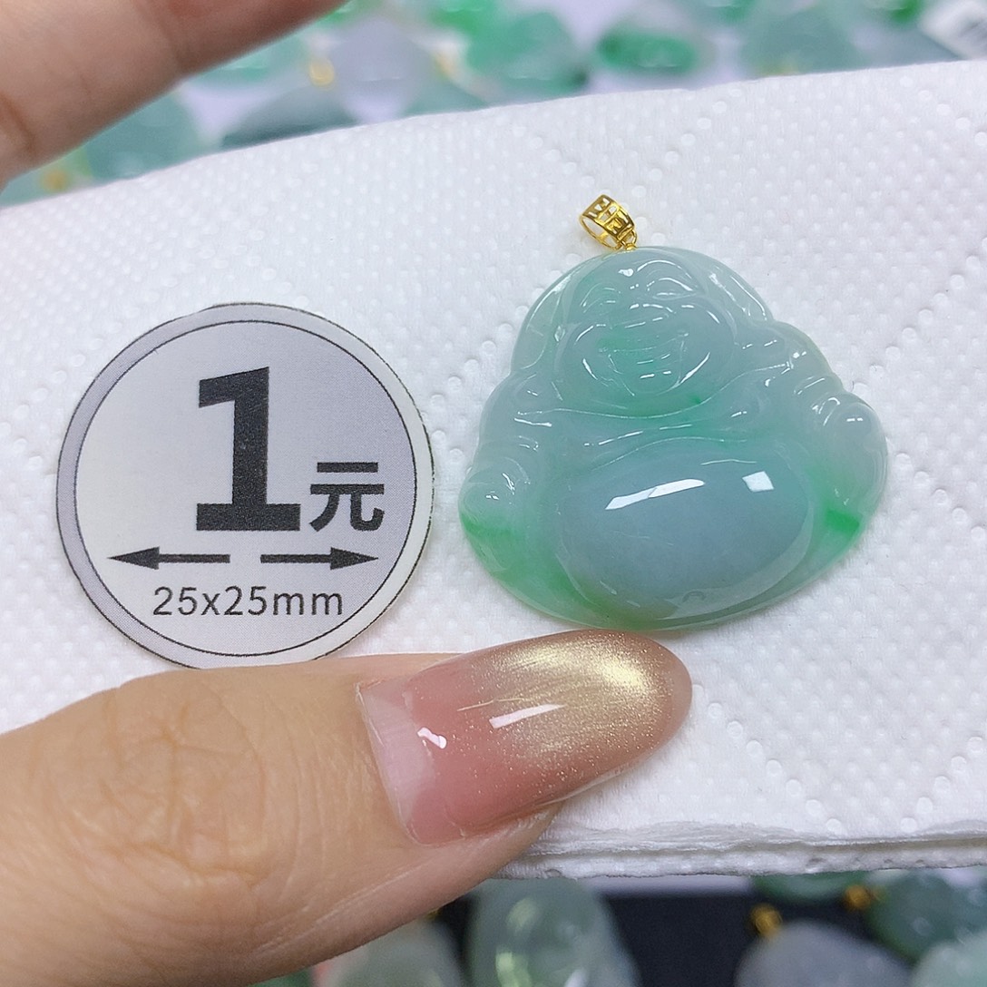 颈饰18K金镶嵌翡翠挂件