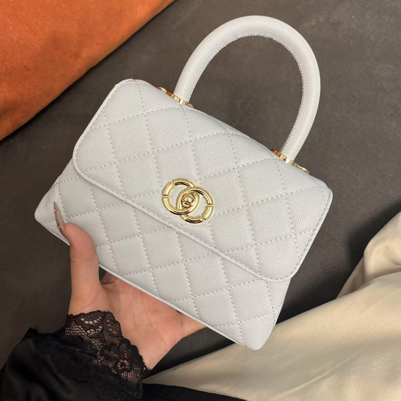 小憨豆新款 单肩斜跨手拎腋下小香风