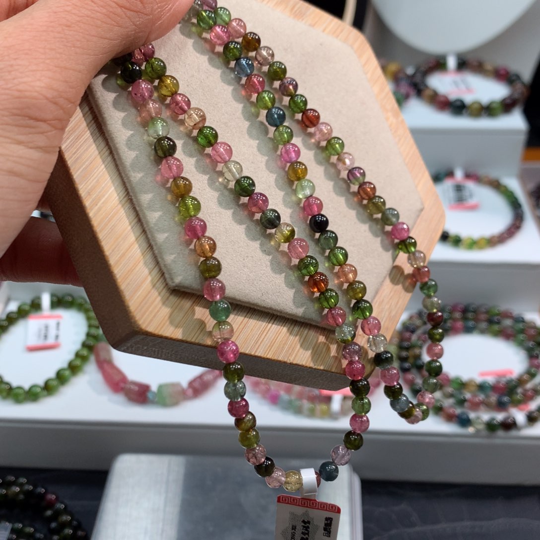 碧玺手链未镶嵌   4.8mm。  