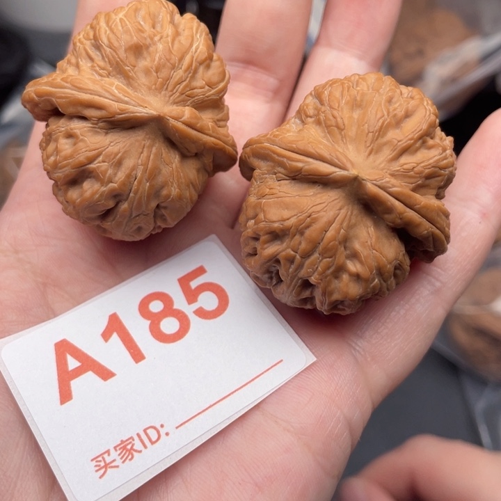 文玩核桃吊坠核桃