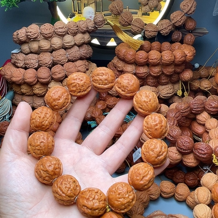 *****文玩核桃手串麒麟蛋