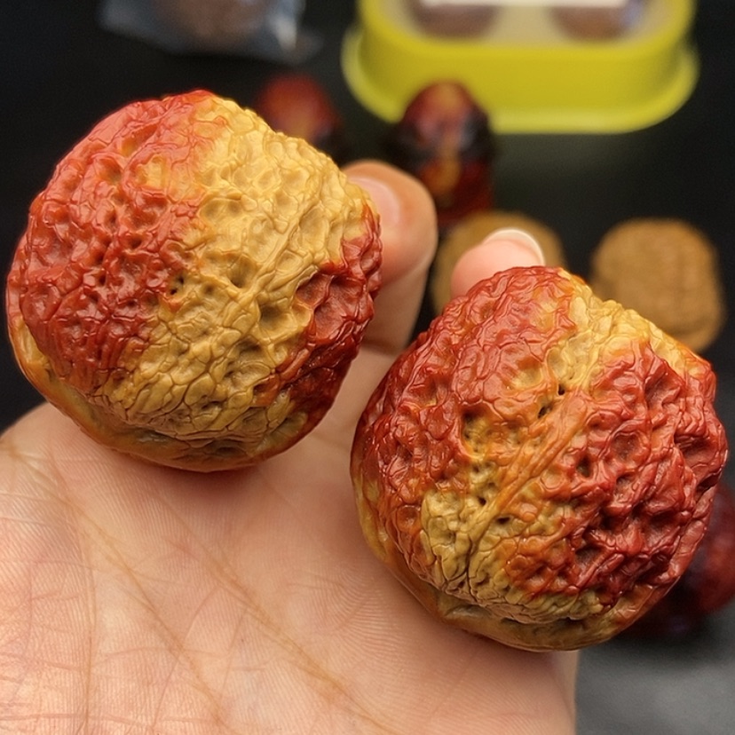 【闪购商品】把件文玩核桃44尺牡丹绣球60,5克