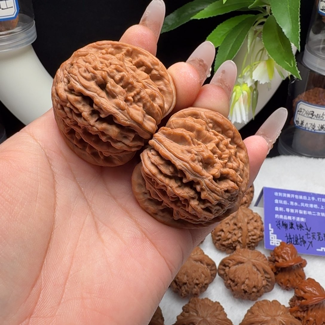 逗***生把件文玩核桃蓟县楼45