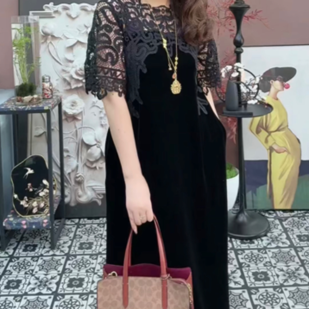 82019新版宽松丝绒裙