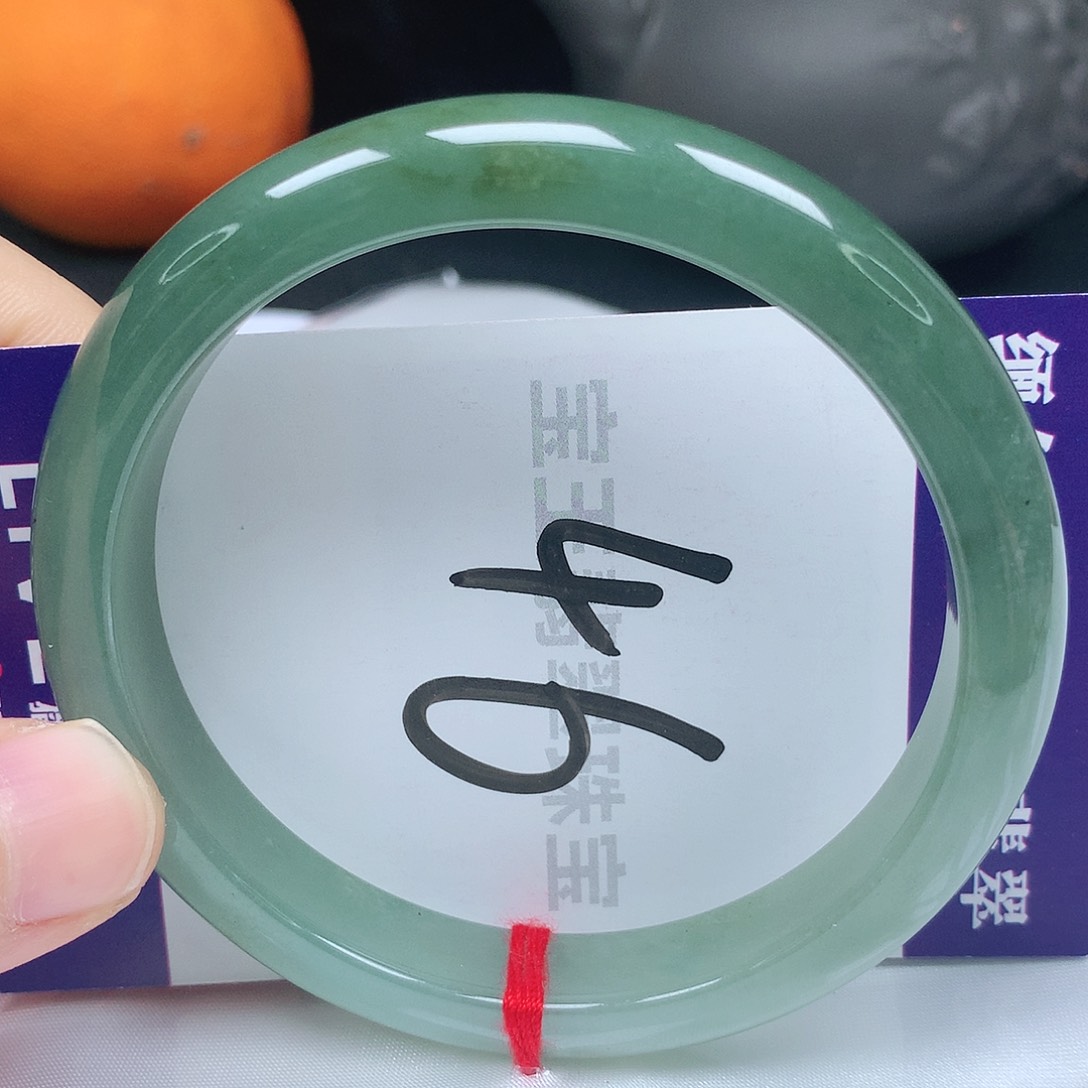 翡翠手镯未镶嵌58圈口