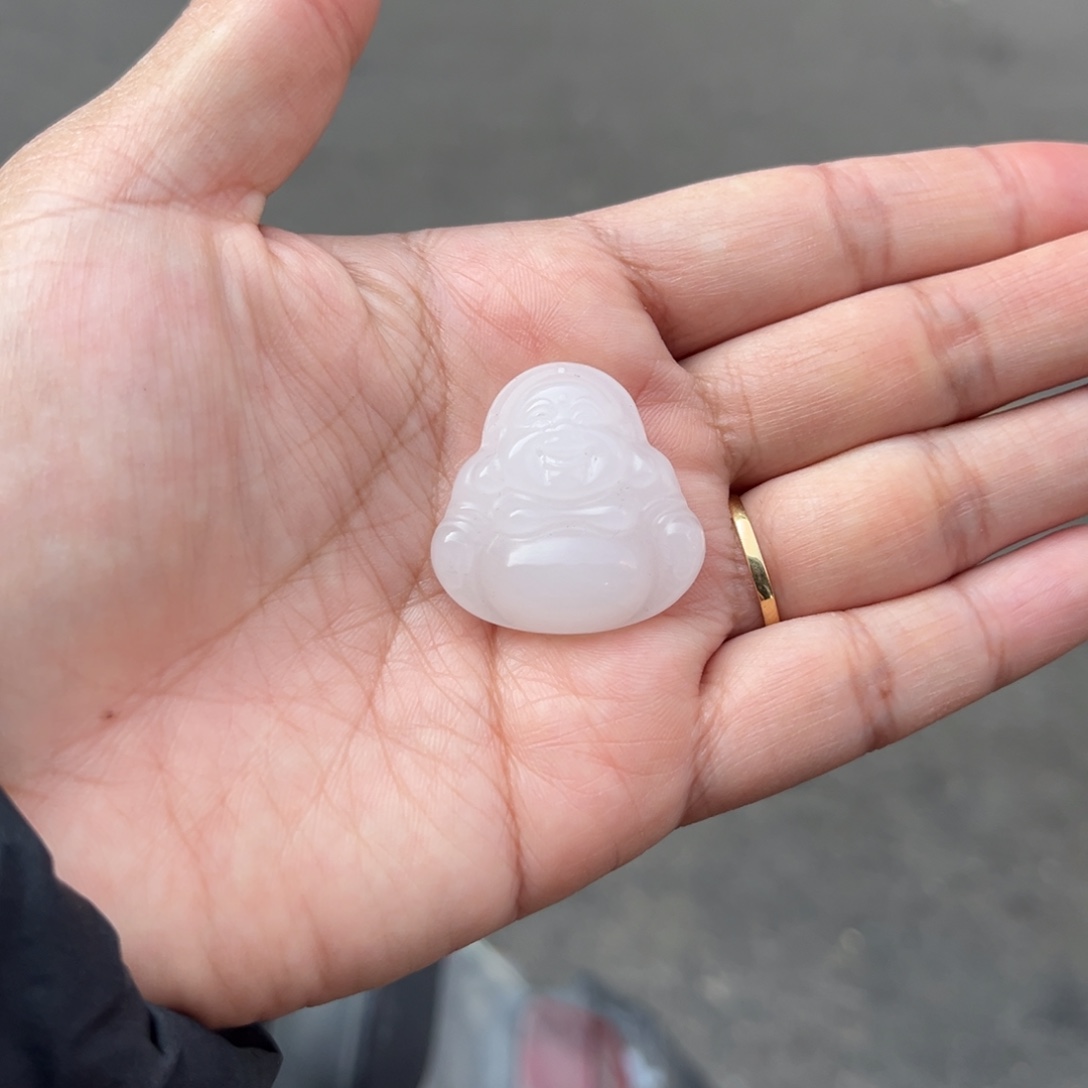 石英质玉（天山翠）未镶嵌颈饰