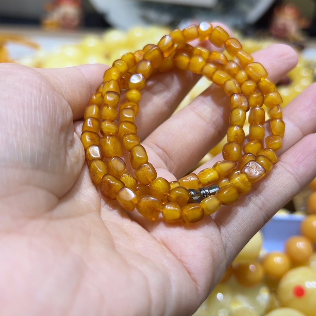 琥珀珠宝奇石未镶嵌