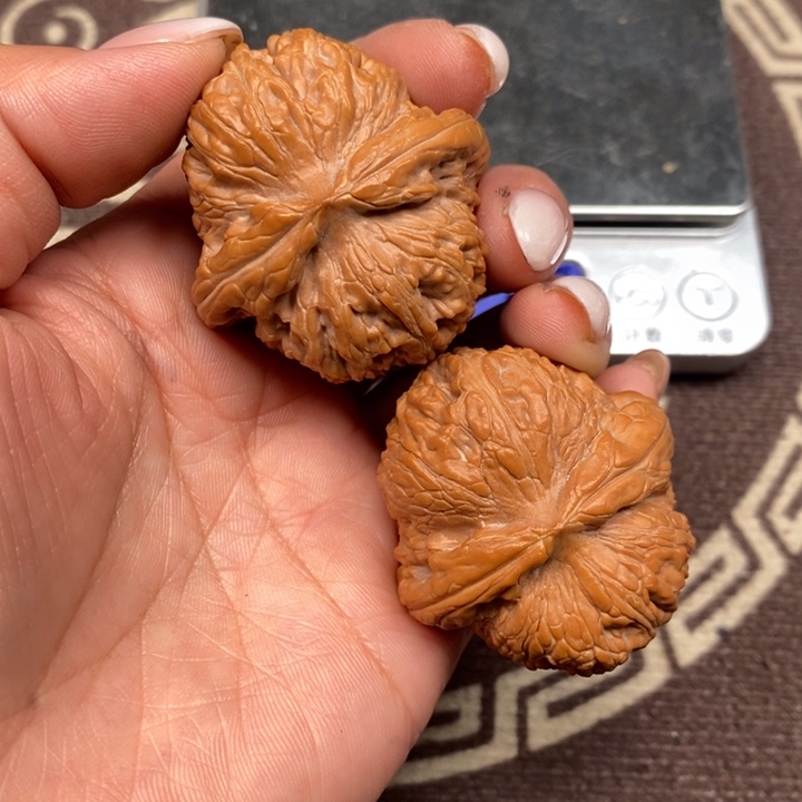 文玩核桃吊坠全品元宝