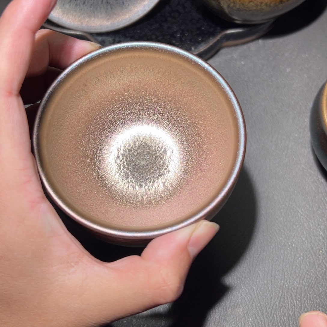 茶盏我想去买东西的路上我的眼泪