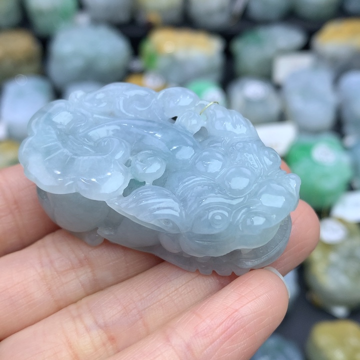 翡翠颈饰未镶嵌天然缅甸A货翡翠貔貅吊坠