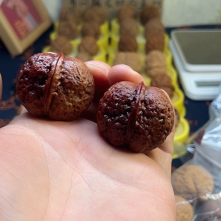 把件文玩核桃七彩奶酪元宝38