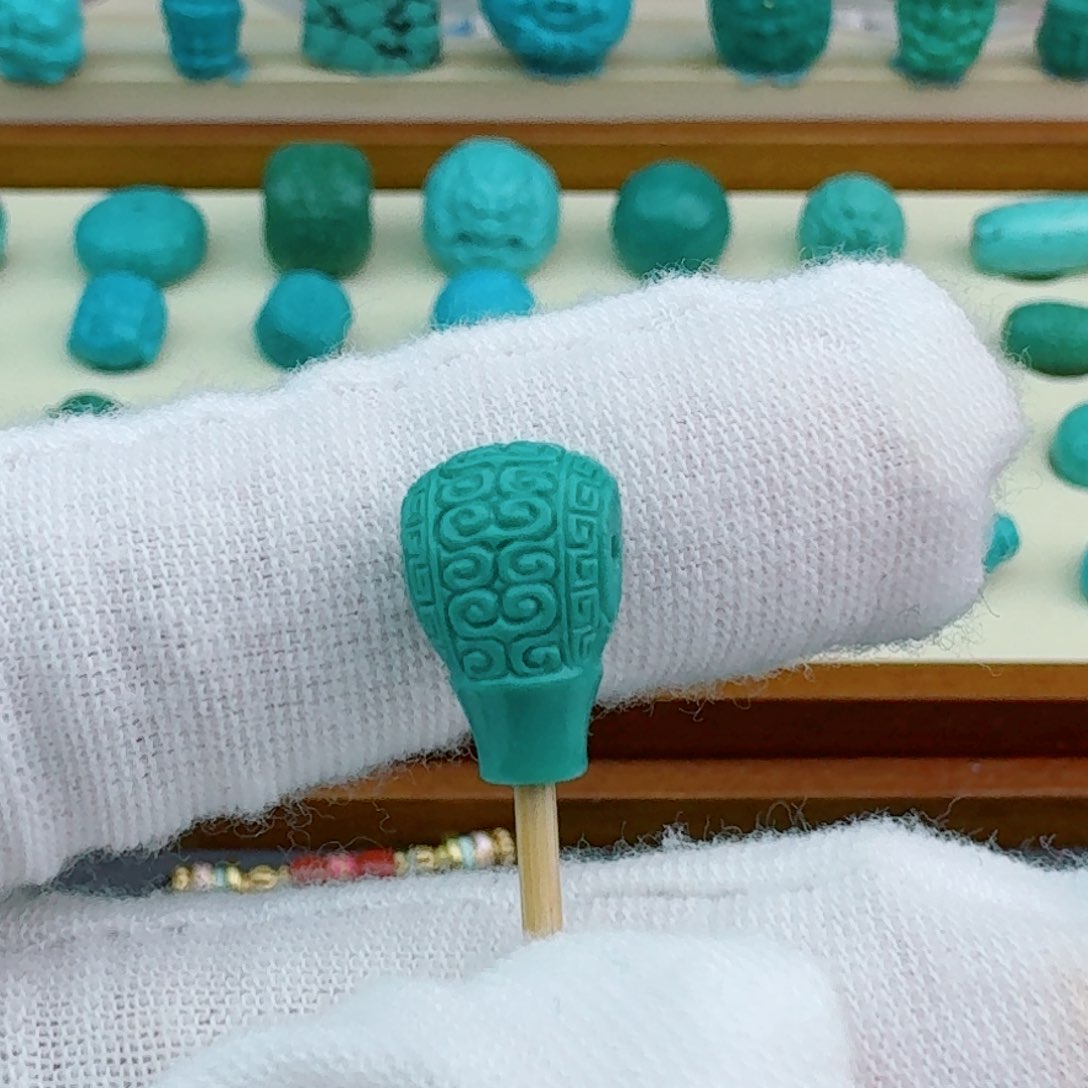 绿松石三通8.6未镶嵌阿*