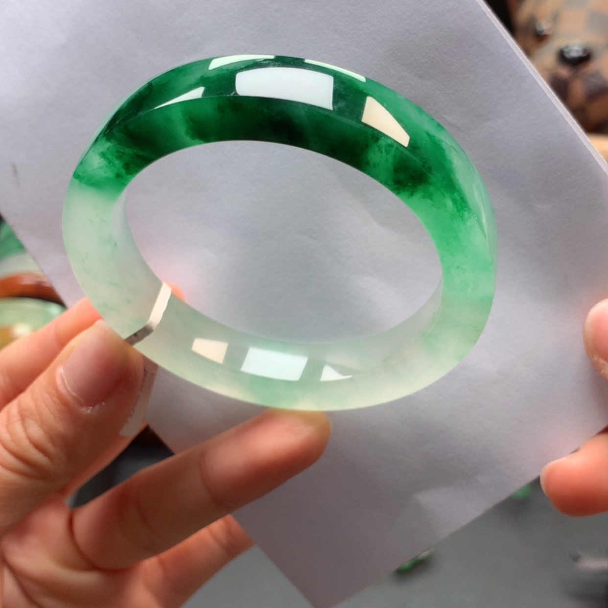 【闪购商品】未镶嵌手镯石英质玉