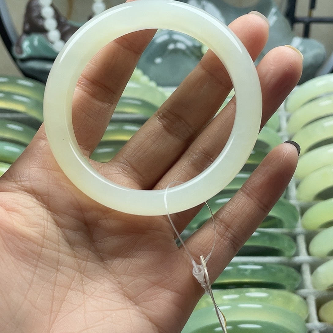 铭***风蛇纹石玉未镶嵌手镯