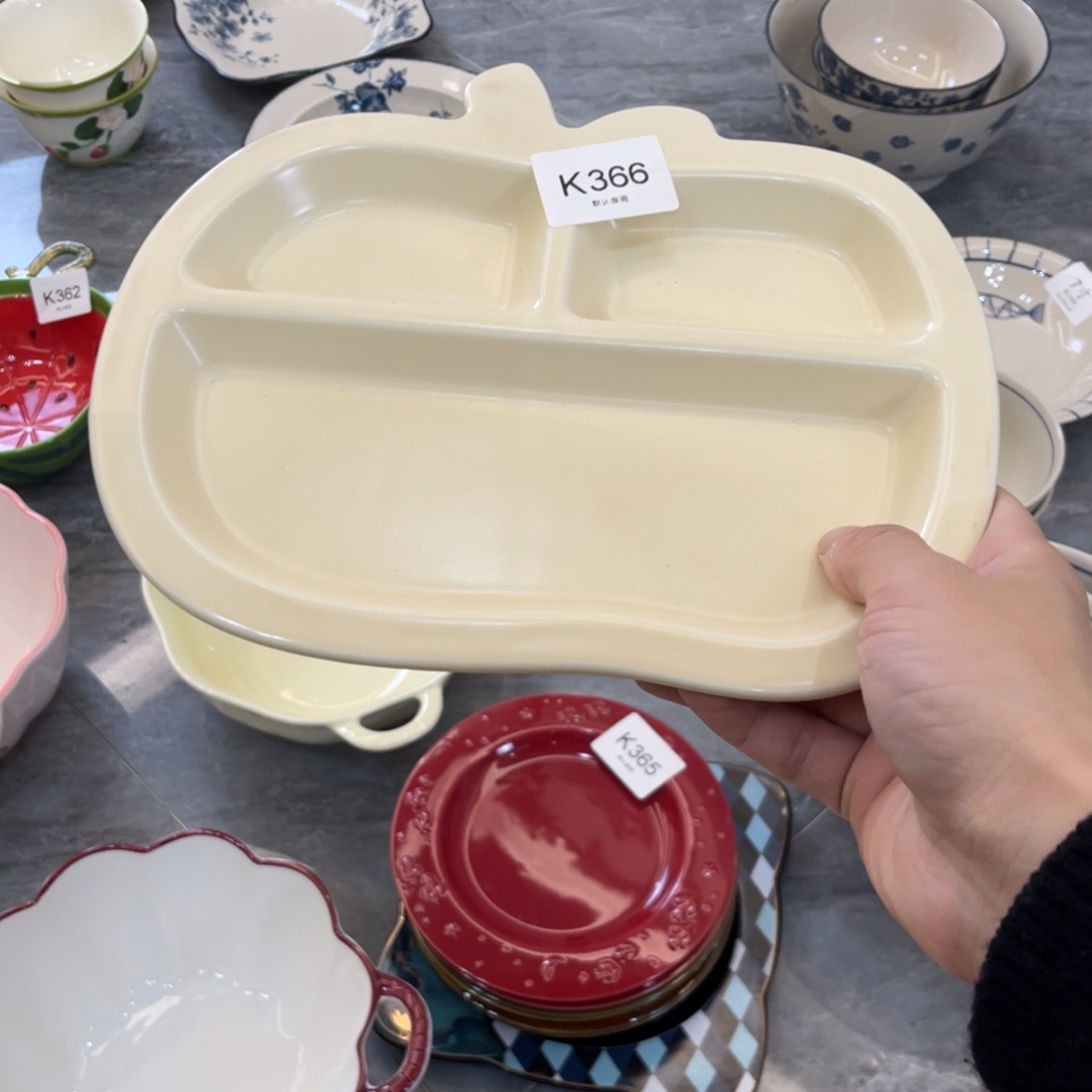 陶瓷微瑕餐具介意勿拍，满18飞！