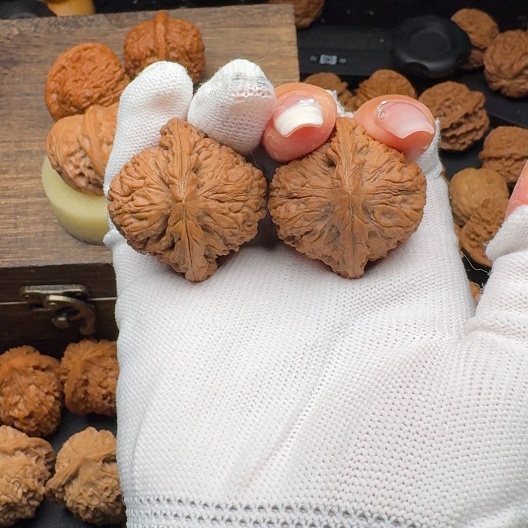 文玩核桃吊坠M****R36南疆4767