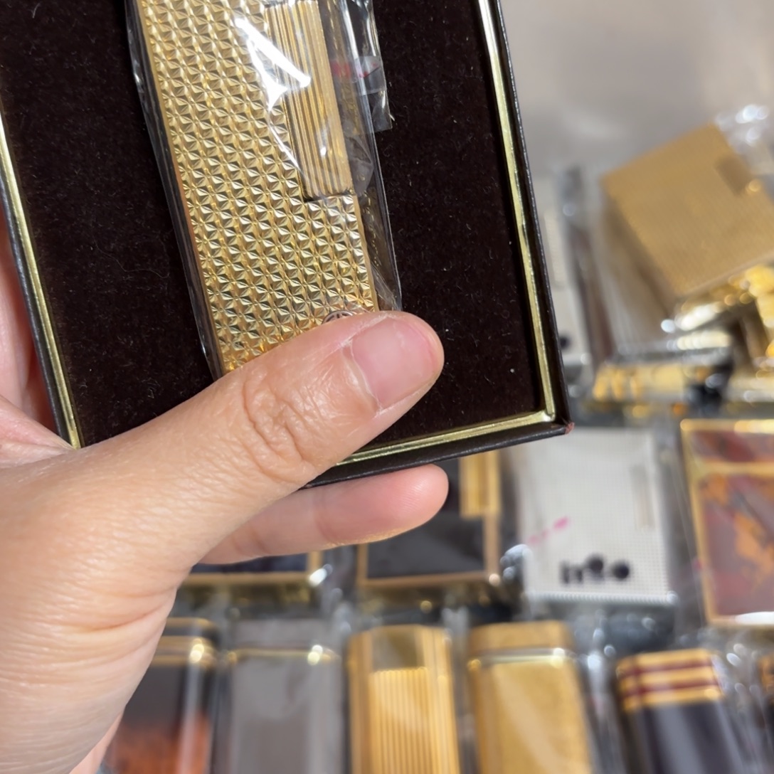 都登卡中古打火机