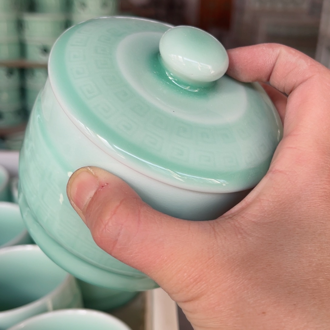 瓷片哈哈哈哈哈哈哈哈 