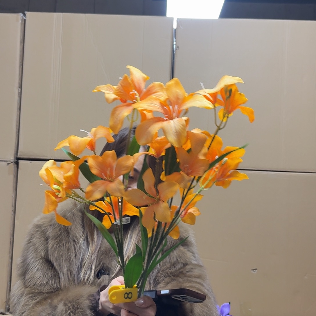 8号「闪购」仿真花，公主请下单