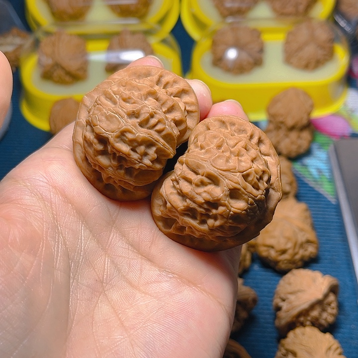 文玩核桃吊坠宫灯