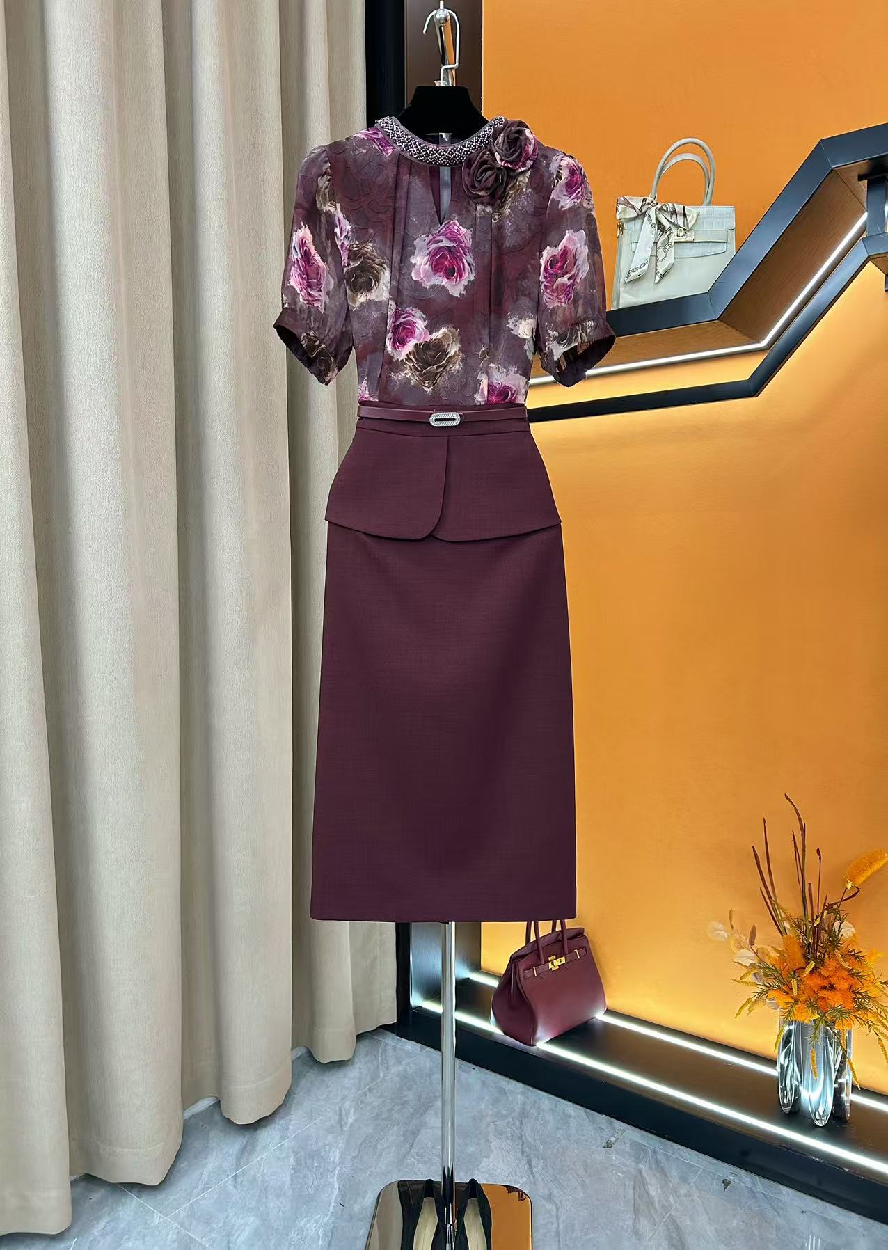 61235夏季新品气质减龄手工钻立体花朵装饰设计感轻奢女神连衣裙