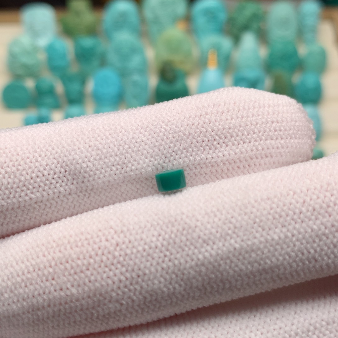 绿松石配饰未镶嵌遗****！