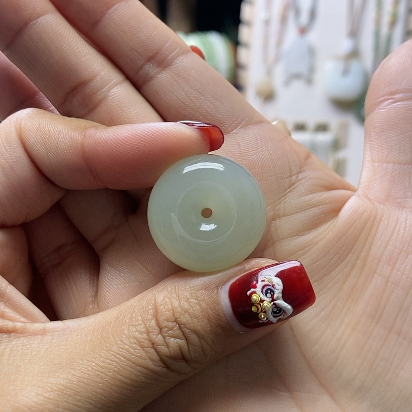 【闪购商品】和田玉颈饰未镶嵌茉*