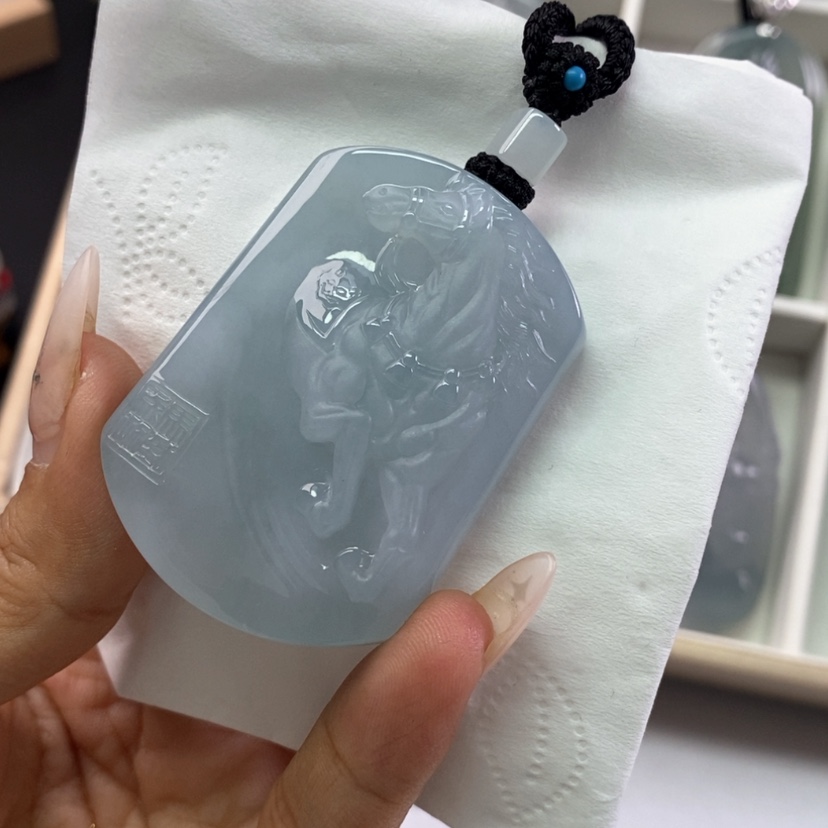 【闪购商品】颈饰未镶嵌翡翠翡翠