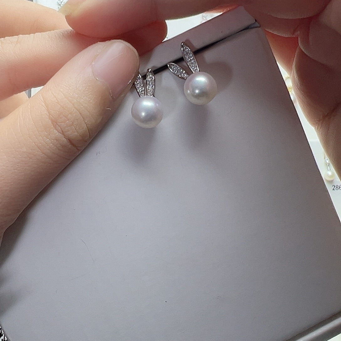 淡水珍珠银S925镶嵌耳饰