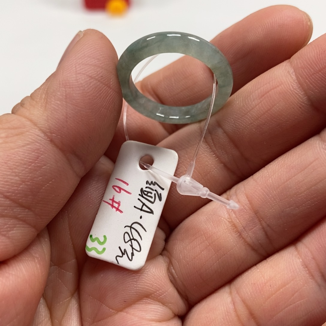 翡翠戒指未镶嵌翡翠