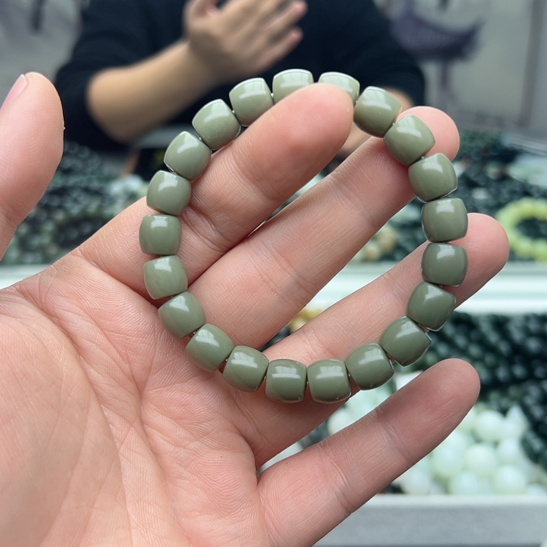 和田玉手链未镶嵌