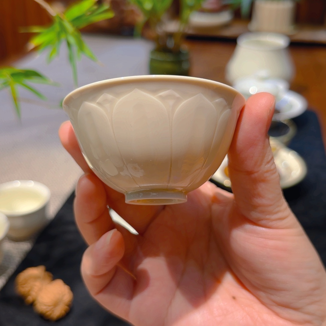 微澜定瓷 莲瓣鸡心杯80cc