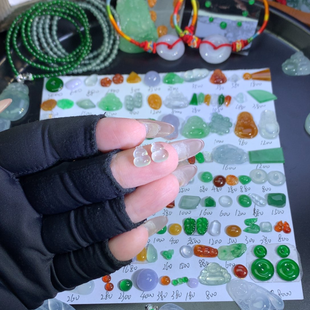 翡翠未镶嵌吊坠(不含链)冰葫芦